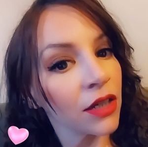 Meet your Posher, Dee